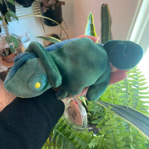 Ty Beanie Baby -  Rainbow the Chameleon (incorrect fabric) - Style Number #04037 - Picture 8 of 8